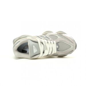 【AT11813】New Balance 9060シリーズ レトロランニングシューズ グレー＆シルバーカラー | New Balance