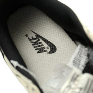 【AT11835】ルイ・ヴィトン x ナイキ SB ダンク ロー: 豪華なコラボレーション | Louis Vuitton x Nike SB Dunk Low | Nike x Louis Vuitton