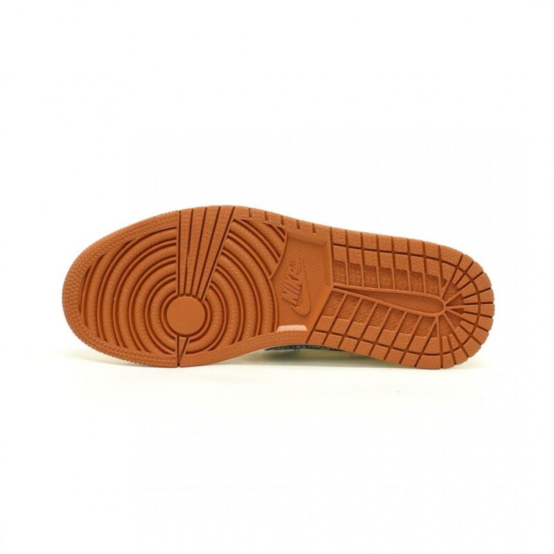 【AT11837】ナイキxグッチエアジョーダン1ローカットスニーカー | Gucci x Nike