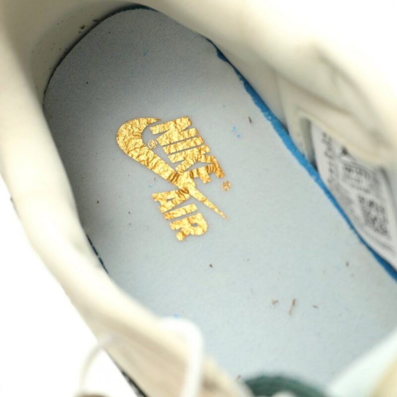 【AT11838】ルイ・ヴィトン x トラヴィス・スコット x ナイキコラボAir Jordan 1 Low | 贅沢とストリートカルチャーの融合 | Nike x Louis Vuitton