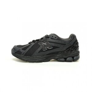 【AT11846】コムデギャルソン オム × ニューバランス M1906R コラボスニーカー | New Balance