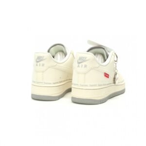 【AT11850】Supreme x Nike Air Force 1 07 Low コラボクラシック クリームグレー限定アイテム | Supreme x Nike