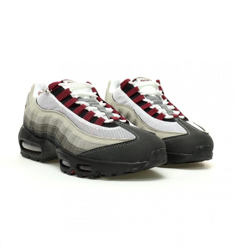 【AT11877】ナイキ エア マックス 95 エッセンシャル ローカット スポーツシューズ ダークビートルートカラー | Nike Air Max