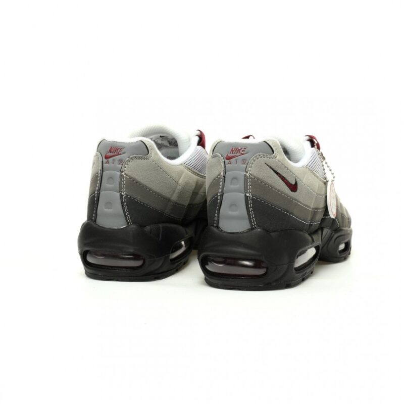 【AT11877】ナイキ エア マックス 95 エッセンシャル ローカット スポーツシューズ ダークビートルートカラー | Nike Air Max