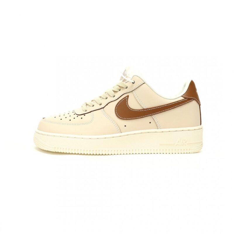 【AT11883】ナイキ Air Force 1 '07 Low パールホワイトブリティッシュタンスニーカー | Nike x Air Force 1