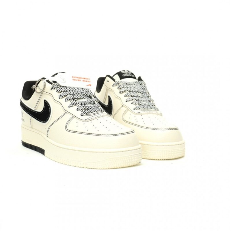 【AT11886】Nike x アディダスコラボ Custom Air Force 1 スニーカー | Nike x Air Force 1