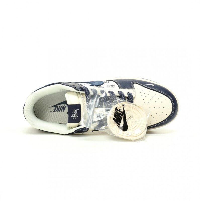 【AT11907】ステューシー x ナイキSBダンクLowコラボシューズ | Nike x Stussy