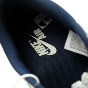 【AT11910】NIKE × Fragment Design × トラビス・スコット 三つ巴コラボシューズ | Fragment Design x Nike