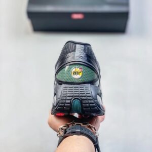 【AT12049】Nike Air Max DN スニーカー - ファッションとテクノロジーを融合した最新ランニングシューズ | Air Max