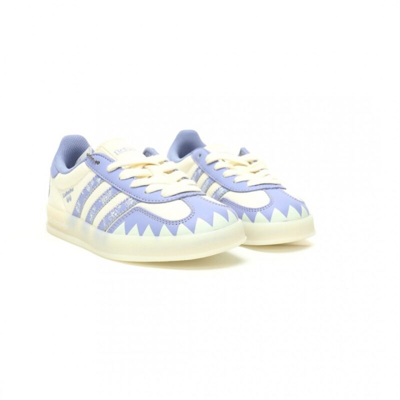 【AT12051】アディダスオリジナルスサンバOG × LABUBU スニーカー - ストリートファッションの注目の的 | adidas