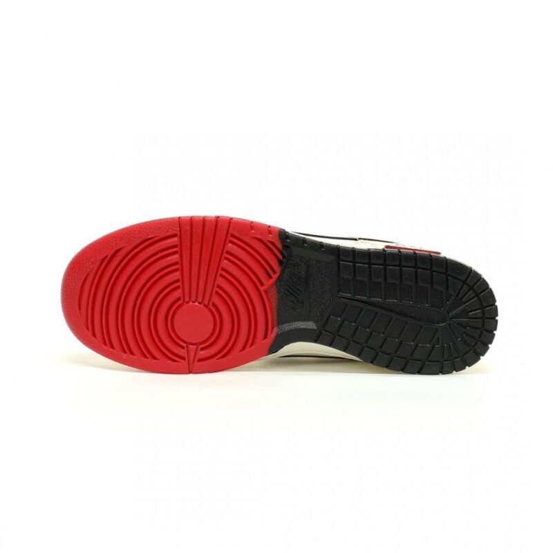【AT12063】シュプリーム(Supreme) x ナイキ(Nike) SB ダンク ロー 限定コラボスニーカー | Nike x Supreme