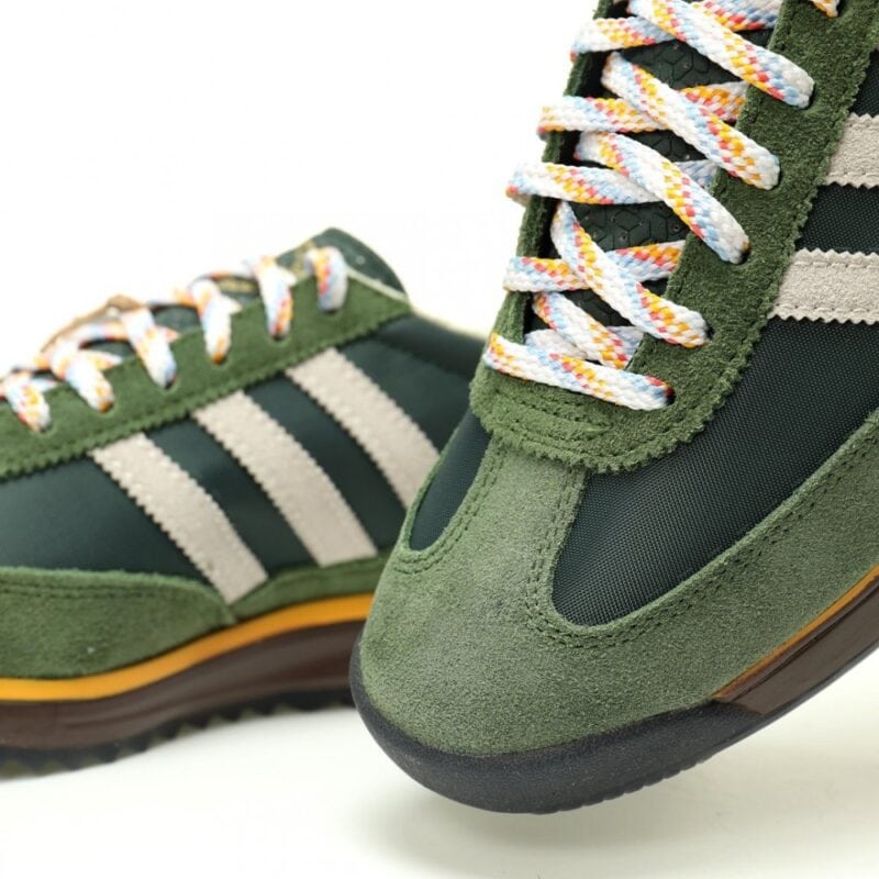 【AT12082】アディダスOriginals SL72 OGシリーズ - クラシックな復古スニーカー | Adidas Originals