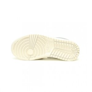 【AT12090】ナイキ Air Jordan 1 Low 'Voile' スニーカー - クラシックな魅力が再現された最新モデル | Nike x Air Jordan