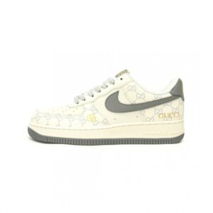 【AT12094】グッチ x ナイキ エア フォース １ ローコラボスニーカー - 贅沢なイタリアとスポーツ文化が融合 | Nike x Gucci