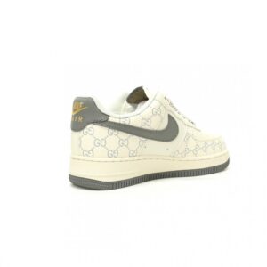 【AT12094】グッチ x ナイキ エア フォース １ ローコラボスニーカー - 贅沢なイタリアとスポーツ文化が融合 | Nike x Gucci