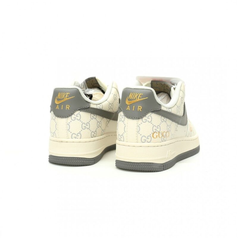 【AT12094】グッチ x ナイキ エア フォース １ ローコラボスニーカー - 贅沢なイタリアとスポーツ文化が融合 | Nike x Gucci