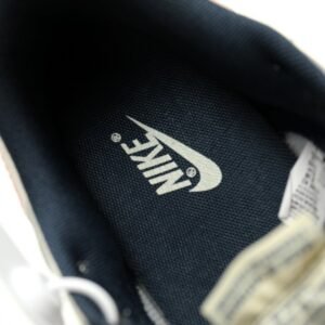 【AT12097】ナイキSBダンクロー × The North Faceコラボスニーカー - ストリートとアウトドアの融合 | Nike x The North Face