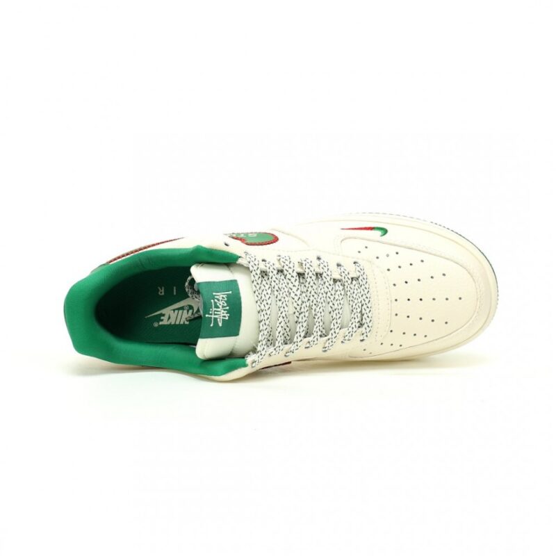 【AT12106】ステューシー x ナイキ エアフォース1 - ストリートカルチャーデザインの名作 | Nike x Stussy