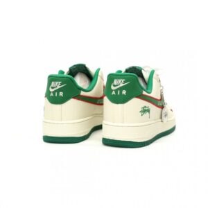 【AT12106】ステューシー x ナイキ エアフォース1 - ストリートカルチャーデザインの名作 | Nike x Stussy