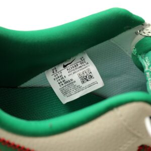 【AT12106】ステューシー x ナイキ エアフォース1 - ストリートカルチャーデザインの名作 | Nike x Stussy