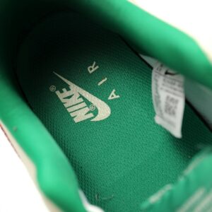 【AT12106】ステューシー x ナイキ エアフォース1 - ストリートカルチャーデザインの名作 | Nike x Stussy