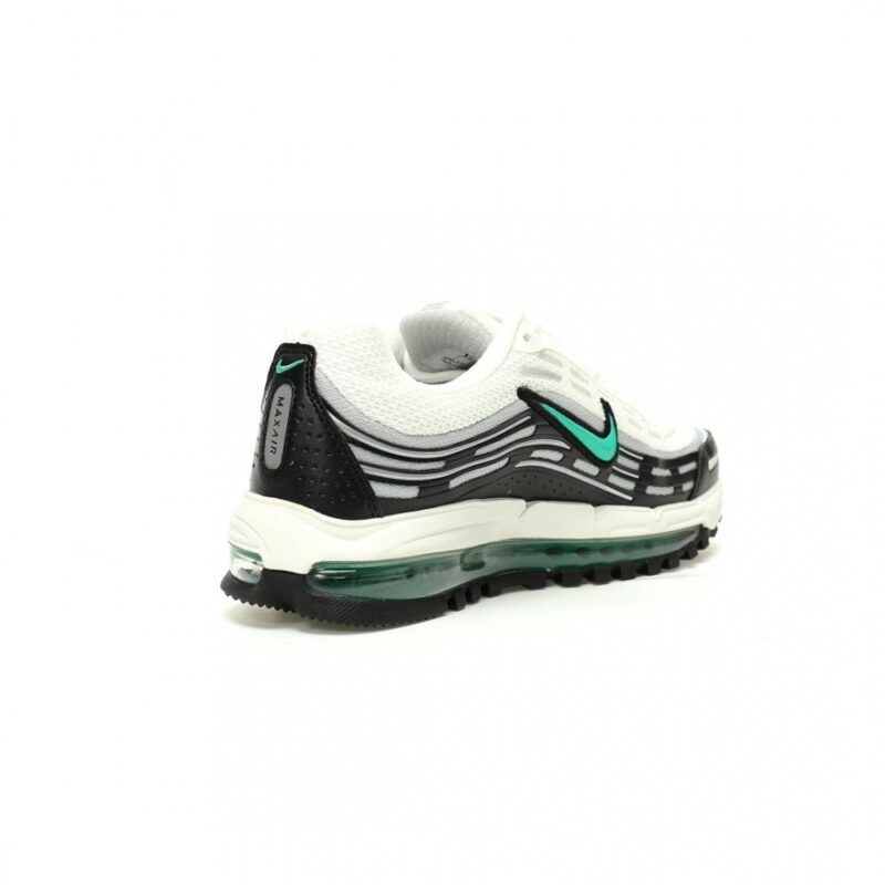 【AT12113】ナイキ x コムデギャルソン Air Max TL 2.5 スニーカー - 高級ファッションとストリートウェアの融合 | Nike x Air Max
