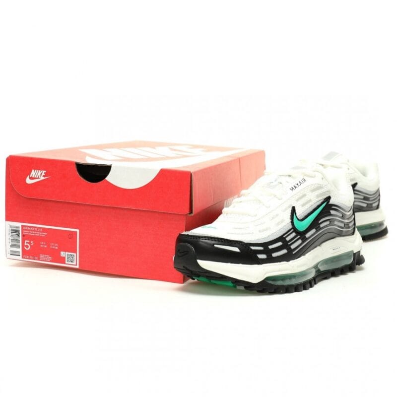 【AT12113】ナイキ x コムデギャルソン Air Max TL 2.5 スニーカー - 高級ファッションとストリートウェアの融合 | Nike x Air Max