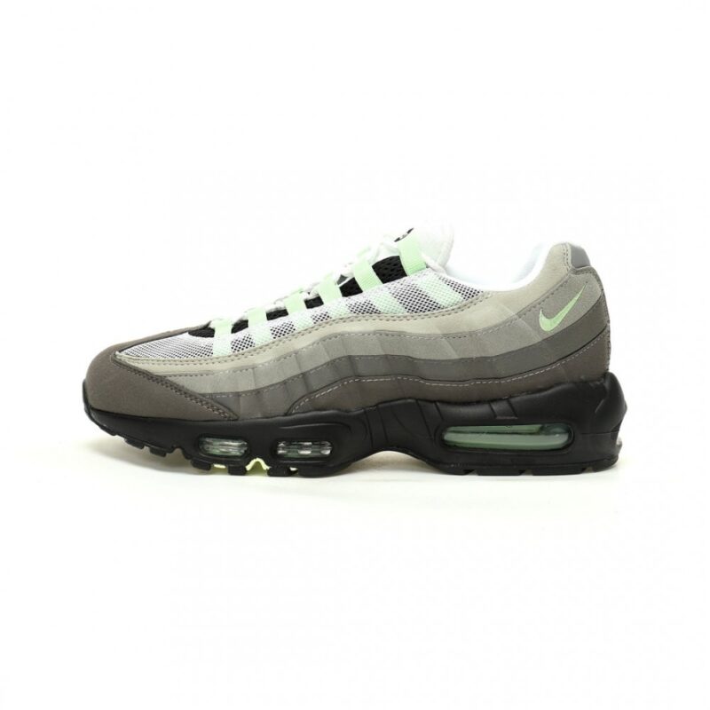 【AT12117】ナイキ Air Max 95 Essential クラシックランニングシューズ | Nike x Air Max
