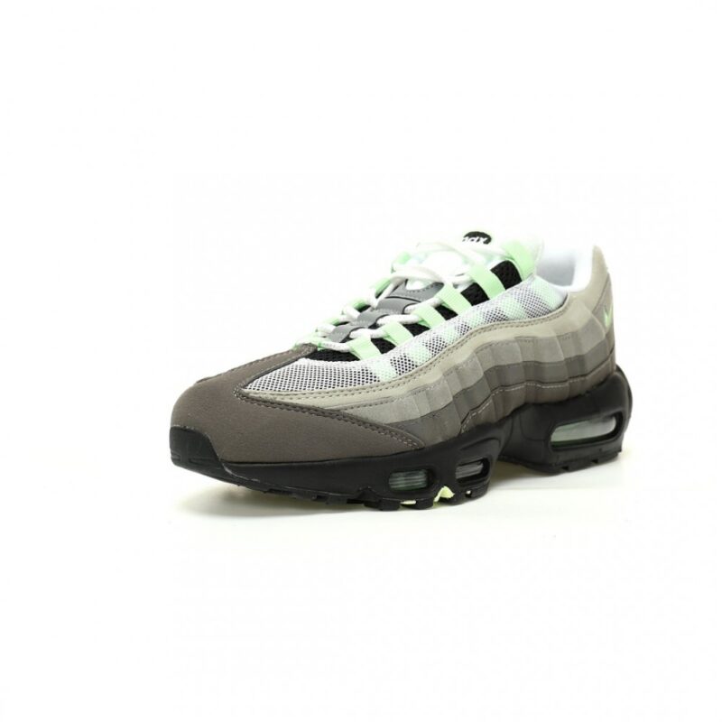 【AT12117】ナイキ Air Max 95 Essential クラシックランニングシューズ | Nike x Air Max