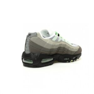 【AT12117】ナイキ Air Max 95 Essential クラシックランニングシューズ | Nike x Air Max
