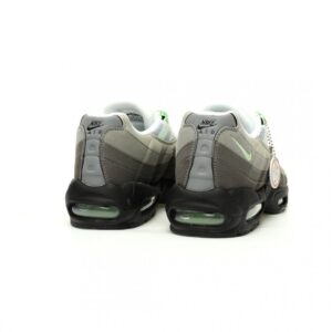 【AT12117】ナイキ Air Max 95 Essential クラシックランニングシューズ | Nike x Air Max