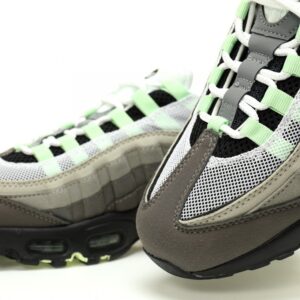 【AT12117】ナイキ Air Max 95 Essential クラシックランニングシューズ | Nike x Air Max
