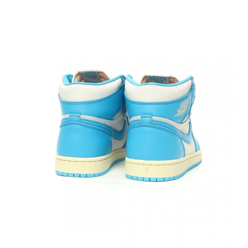 【AT12139】ナイキ エアジョーダン 1 レトロハイOG 'UNC Reimagined' - バスケットボール文化とストリートファッションの融合 | Air Jordan
