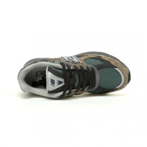 【AT12140】ニューバランス New Balance M2010シリーズ レトロなダッドスニーカー | New Balance