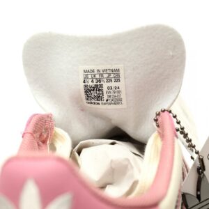【AT12147】アディダス オリジナルス Samba OG LABUBUスニーカー - ピンクとベージュ色ブロックデザイン | Adidas