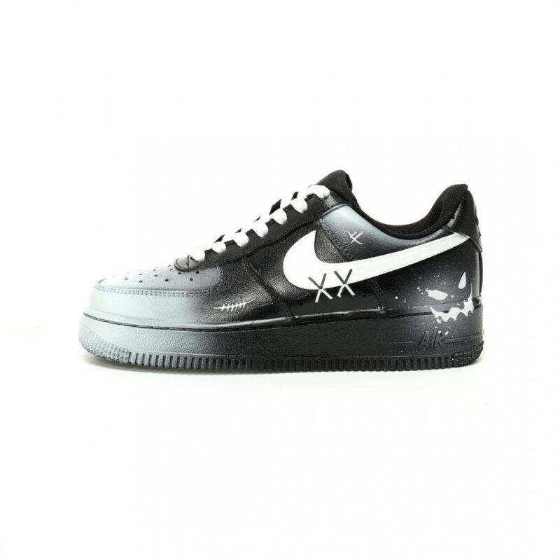 【AT12155】ナイキ Air Force 1 '07 Low でストリートアートファッションの完璧な融合を体験しよう！ | Nike x Air Force 1