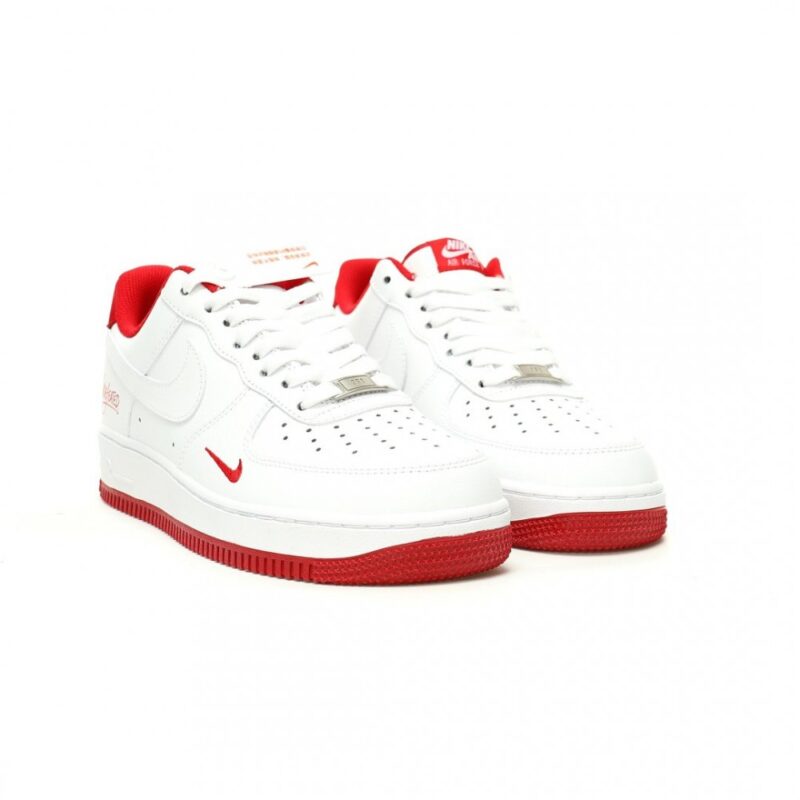 【AT12156】UNDEFEATED x ナイキ Air Force 1 コラボ ロートップスニーカー | Nike x Undefeated