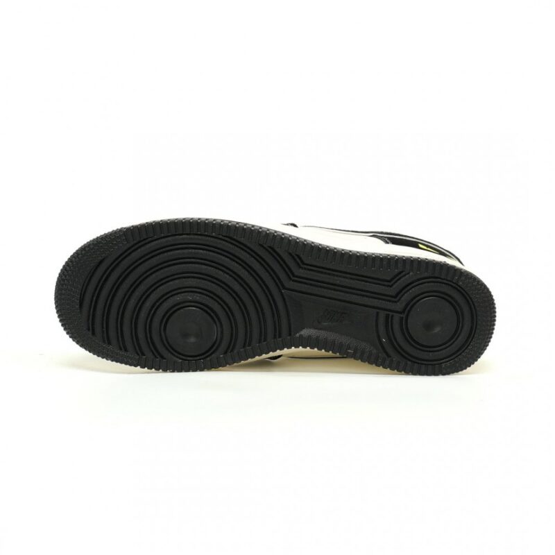 【AT12157】Fendi × Nike Air Force 1 スニーカー - ストリートカルチャーと高級ファッションの融合 | Nike x Air Force 1