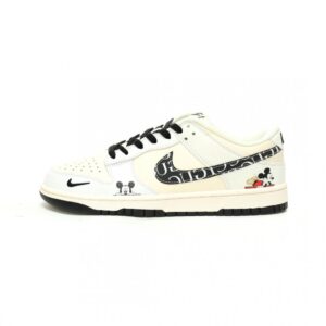 【AT12160】ナイキSB ダンク ロー x グッチ カスタム スニーカー | Nike x Dunk