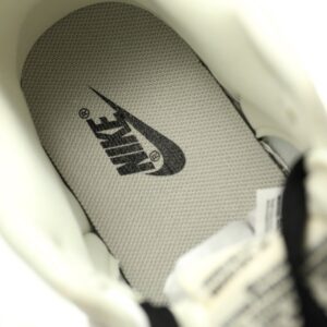 【AT12160】ナイキSB ダンク ロー x グッチ カスタム スニーカー | Nike x Dunk