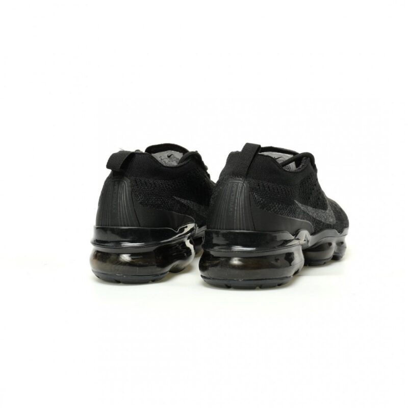 【AT12190】ナイキVaporMax 2023 - ブラックセメントグレーの未来的なスポーツランニングシューズ | Air Max