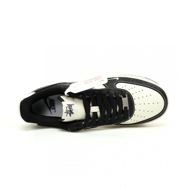 【AT12203】Stussy x Nike Air Force 1: ストリートファッションのトレンドアイテム | Stussy x Nike
