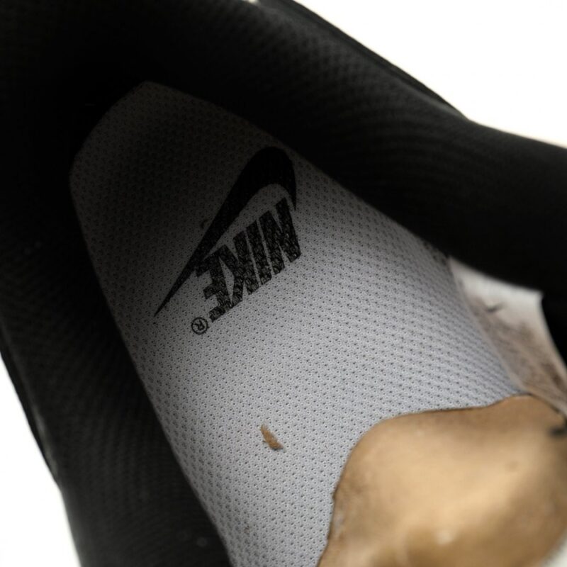 【AT12203】Stussy x Nike Air Force 1: ストリートファッションのトレンドアイテム | Stussy x Nike
