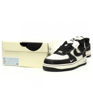 【AT12203】Stussy x Nike Air Force 1: ストリートファッションのトレンドアイテム | Stussy x Nike