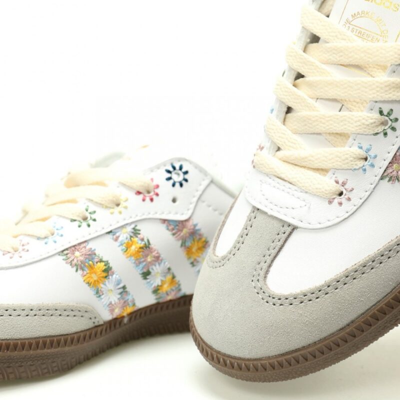 【AT12206】アディダス オリジナルス サンバ OG シリーズの花刺繍ローファー | adidas