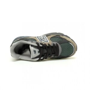 【AT12228】ニューバランス(New Balance) M2010シリーズの都市トレンドスニーカー | New Balance