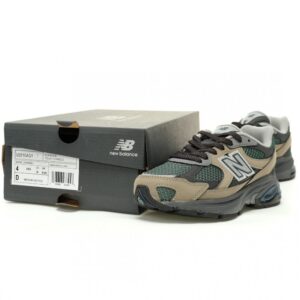 【AT12228】ニューバランス(New Balance) M2010シリーズの都市トレンドスニーカー | New Balance