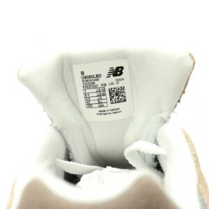 【AT12229】New Balance ニューバランス 9060シリーズスニーカー - 高品質素材と独自デザインで魅力的なスポーツスタイル | New Balance