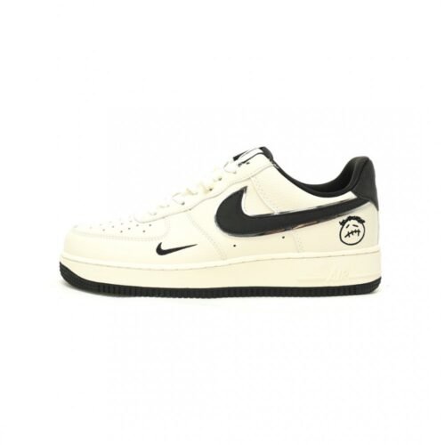 【AT12247】ナイキ エアフォース1 '07 ロー トラビススコットコラボ シューズ | Travis Scott x Nike