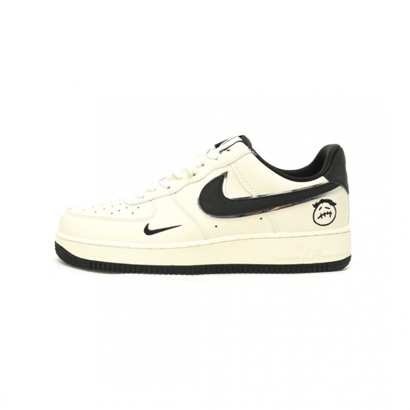 【AT12247】ナイキ エアフォース1 '07 ロー トラビススコットコラボ シューズ | Travis Scott x Nike